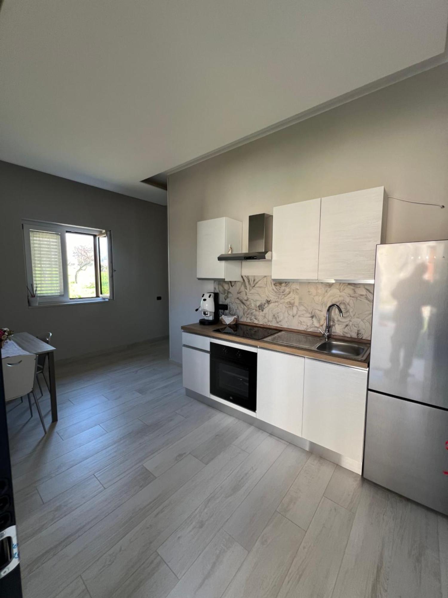 Brass Apartment 卡斯特拉玛雷帝斯达比亚 外观 照片